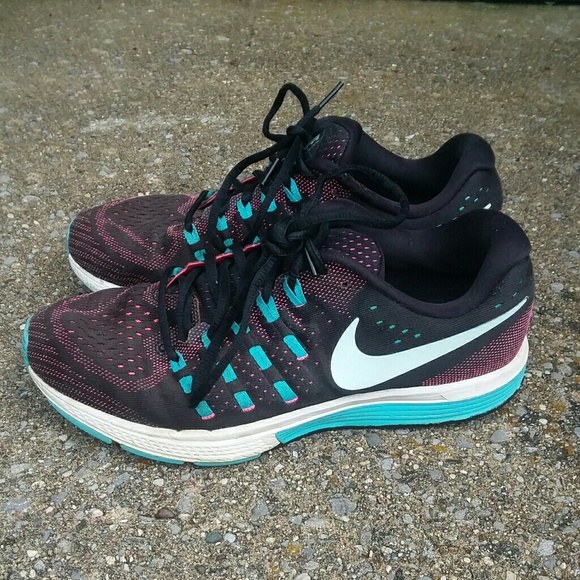 Nike Shoes - 🍁🍂Nike Air Zoom Vomero 11🍁🍂